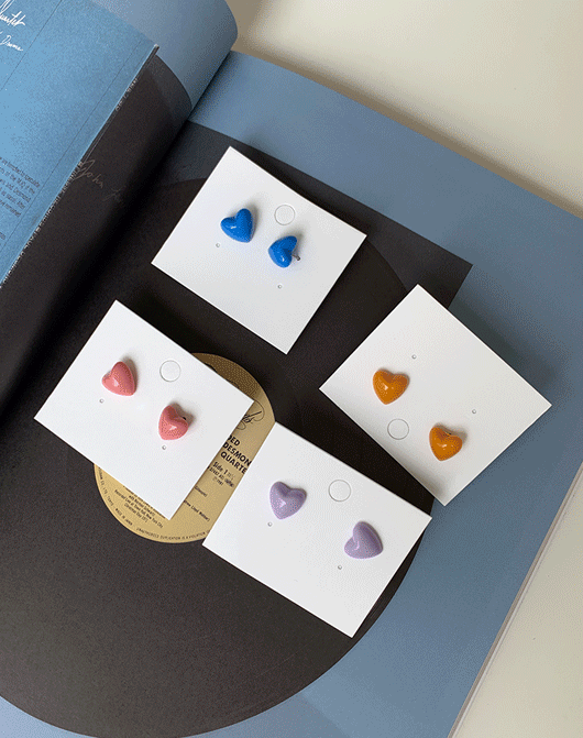 오룬 볼드 컬러 하트 귀걸이 (4color)